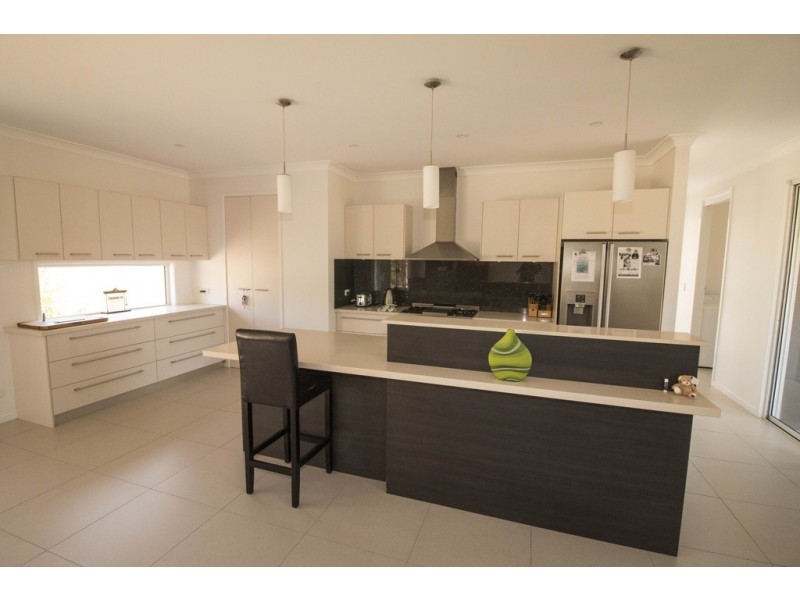 40 Bouch Court, Agnes Water QLD 4677