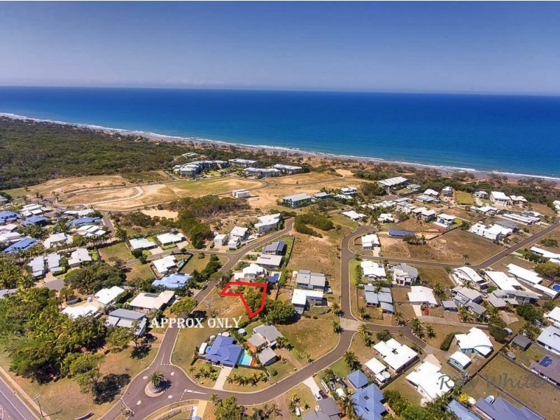 4 North Break Drive, Agnes Water QLD 4677