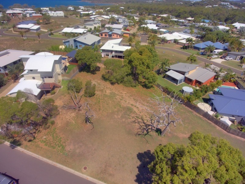 4 North Break Drive, Agnes Water QLD 4677
