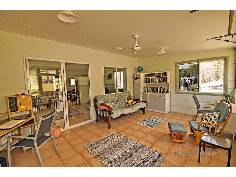 40 Acres, 420 Murphy Road, Captain Creek QLD 4677