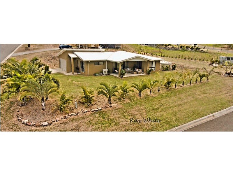 1 Bayview Close, Agnes Water QLD 4677