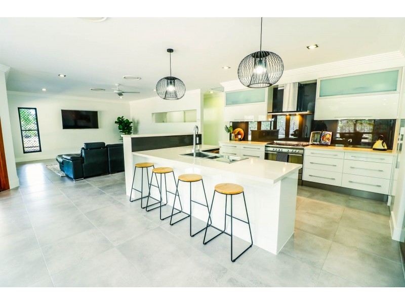 186 Streeter Drive, Agnes Water QLD 4677