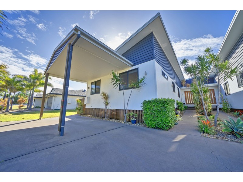 1 /15 Waterfront Drive, Agnes Water QLD 4677