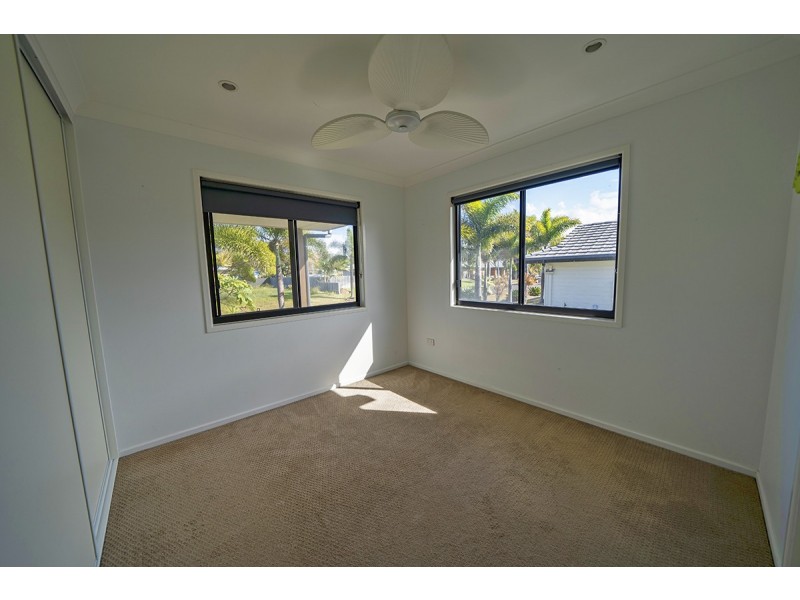 1 /15 Waterfront Drive, Agnes Water QLD 4677