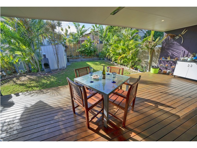 1 /15 Waterfront Drive, Agnes Water QLD 4677