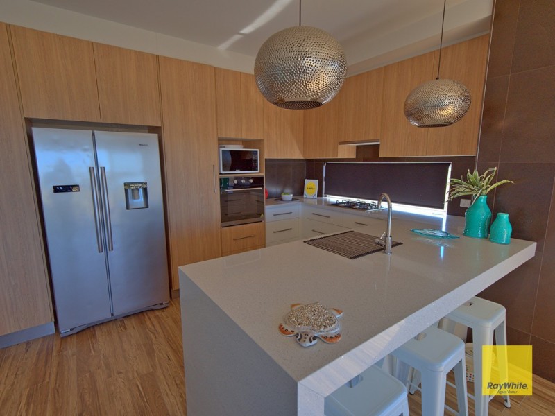 1 /21 Beaches Village Circuit, Agnes Water QLD 4677