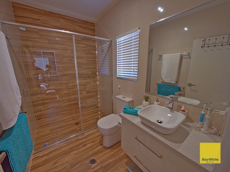 1 /21 Beaches Village Circuit, Agnes Water QLD 4677