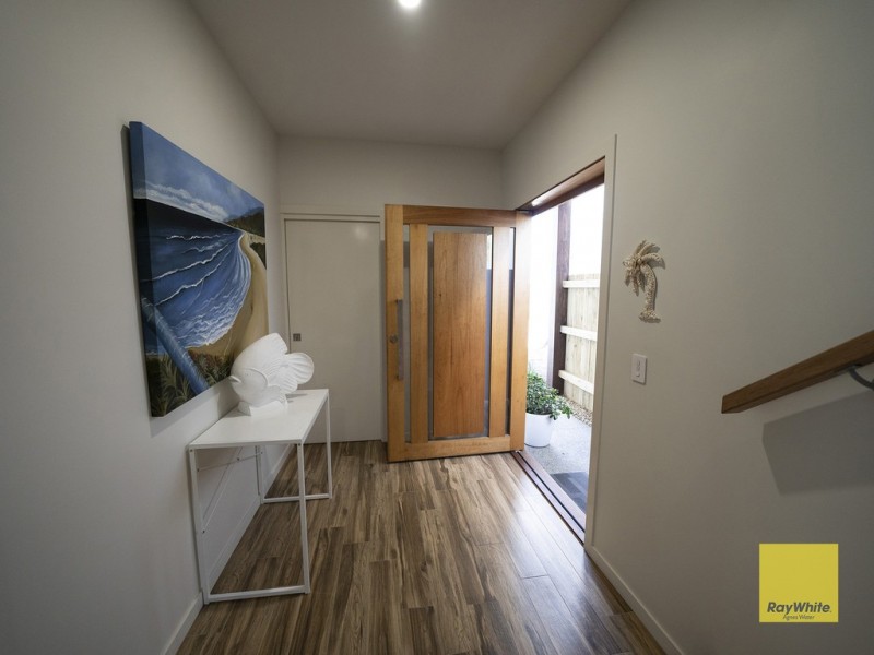 1 /21 Beaches Village Circuit, Agnes Water QLD 4677