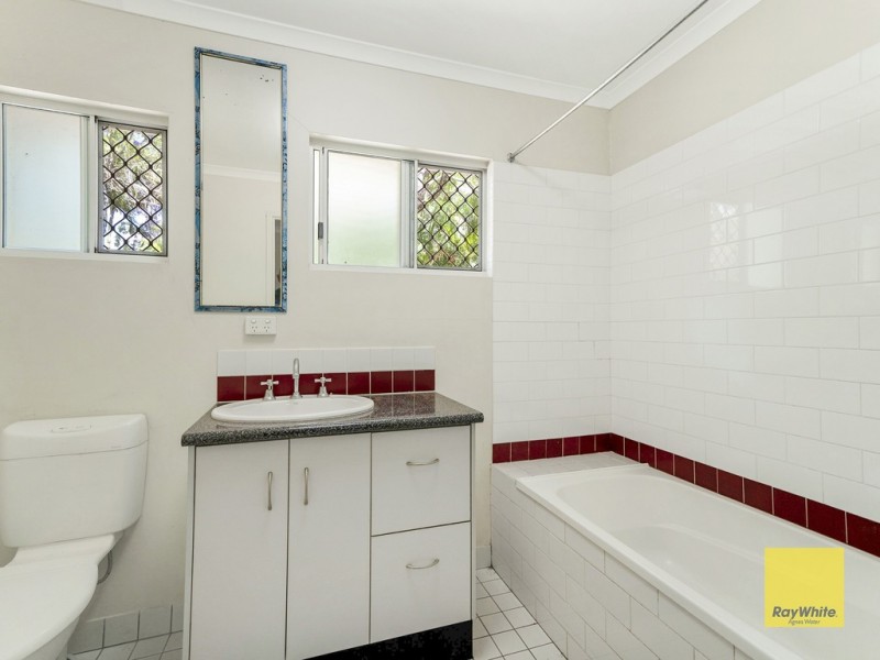 27 Captain Cook Drive, Agnes Water QLD 4677