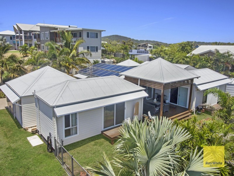35 Atlantis Boulevard, Agnes Water QLD 4677