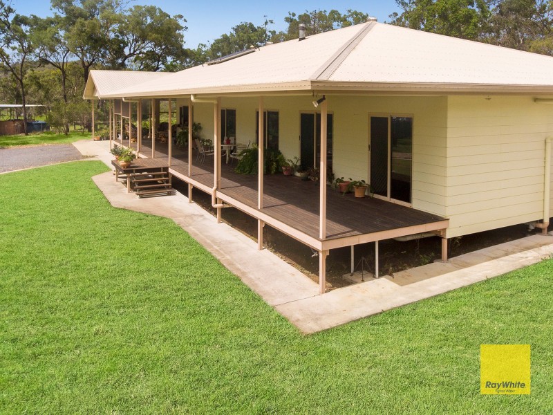 21 Countess Russell Cres, Agnes Water QLD 4677