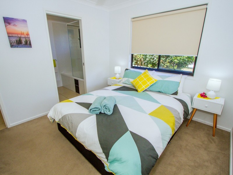 15 B Waterfront Drive, Agnes Water QLD 4677