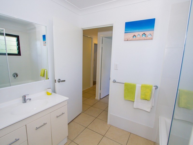 15 B Waterfront Drive, Agnes Water QLD 4677