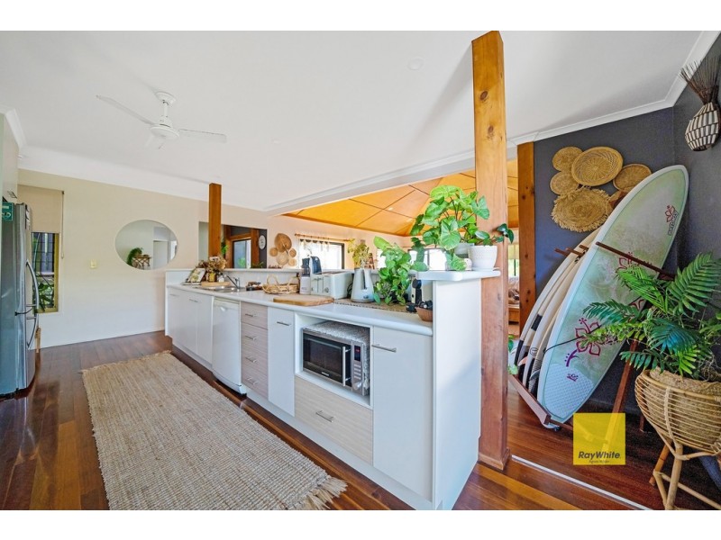 8 Seascape Close, Agnes Water QLD 4677