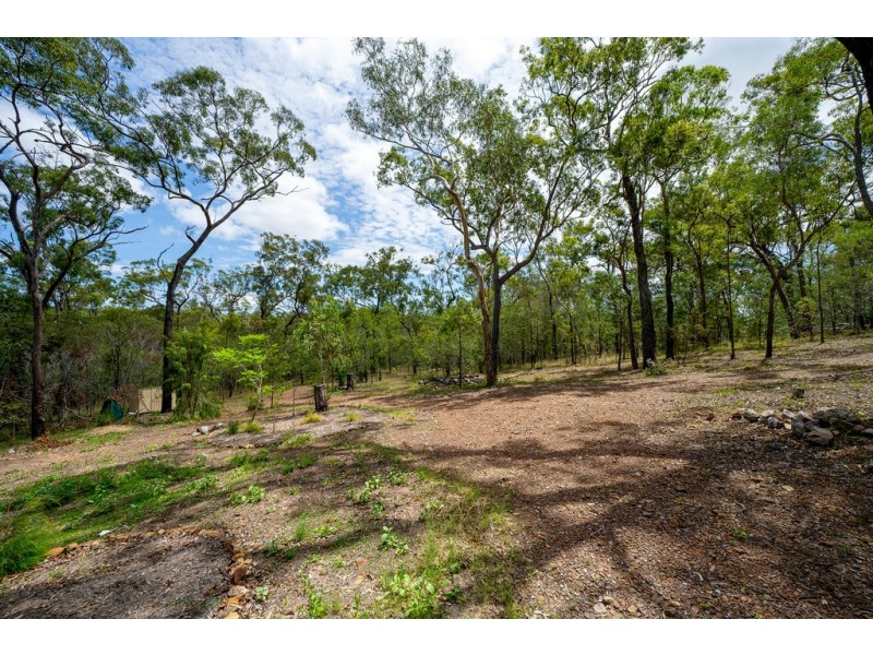 74 Range Road, Captain Creek QLD 4677