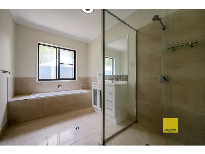 305 Murphy Road, Captain Creek QLD 4677