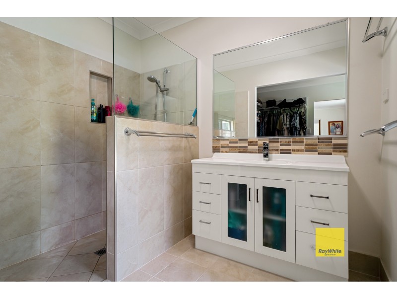 305 Murphy Road, Captain Creek QLD 4677