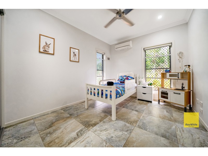 537 Hallorans Road, Mount Tom QLD 4677