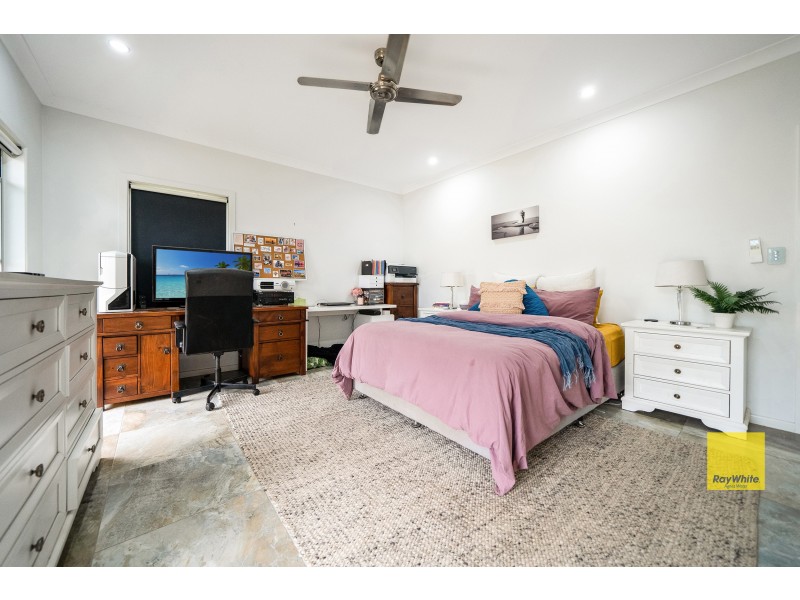 537 Hallorans Road, Mount Tom QLD 4677
