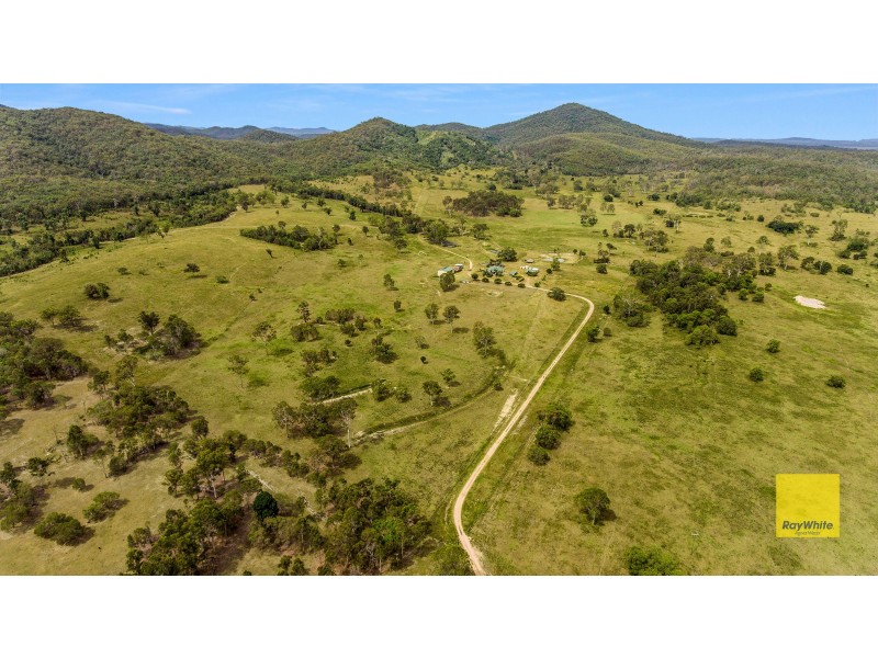 537 Hallorans Road, Mount Tom QLD 4677