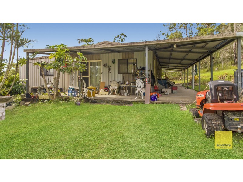 1406 Tableland Road, Mount Tom QLD 4677