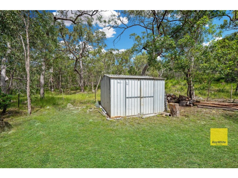 136 Bunker Road, Round Hill QLD 4677