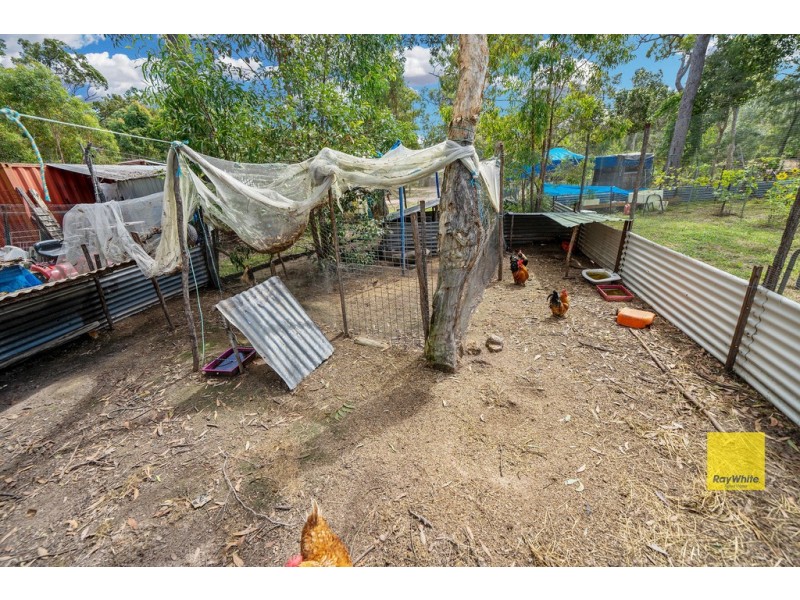 136 Bunker Road, Round Hill QLD 4677