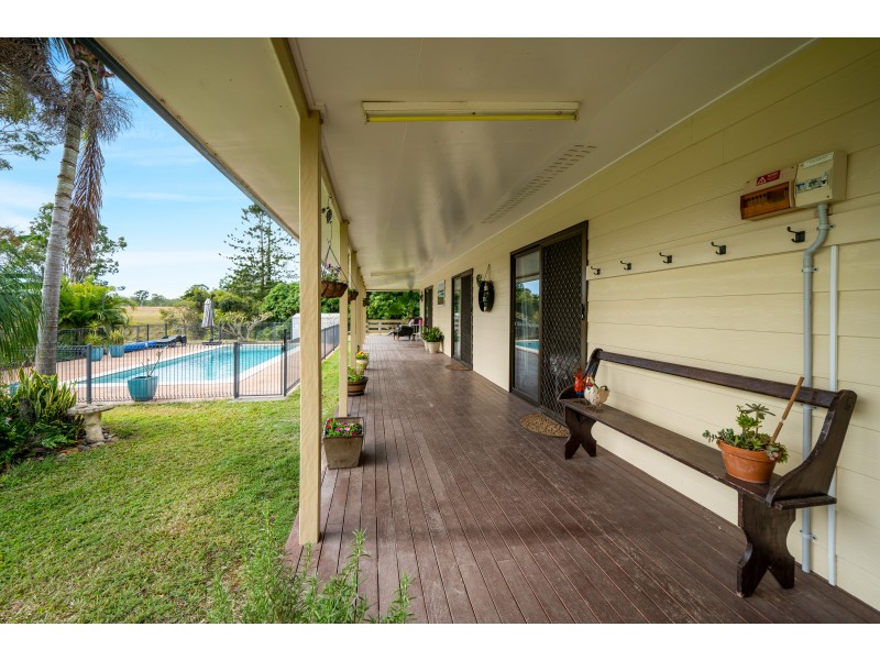 TAUNTON STATION – Taunton Road, Taunton QLD 4674