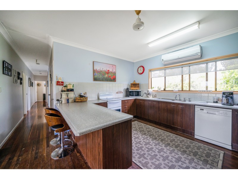 TAUNTON STATION – Taunton Road, Taunton QLD 4674