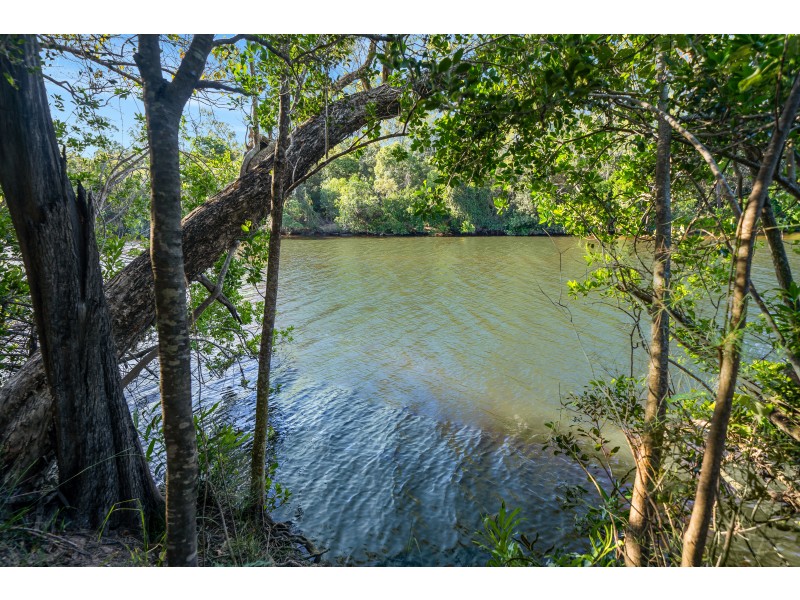 TAUNTON STATION Taunton Road, Taunton QLD 4674