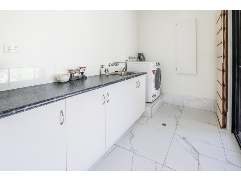 211 Allingham Way, Agnes Water QLD 4677