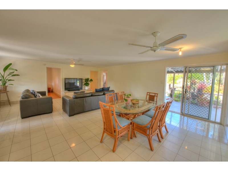 72 Bicentennial Drive, Agnes Water QLD 4677