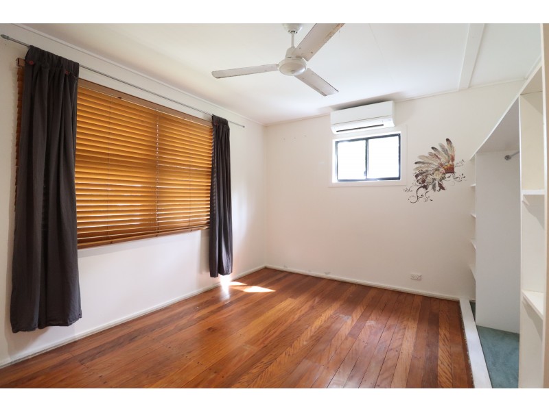 27 Dillon Road, Captain Creek QLD 4677