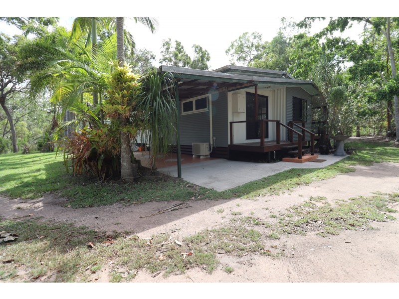 27 Dillon Road, Captain Creek QLD 4677