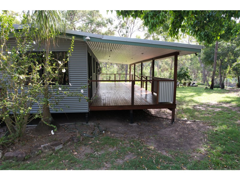 27 Dillon Road, Captain Creek QLD 4677