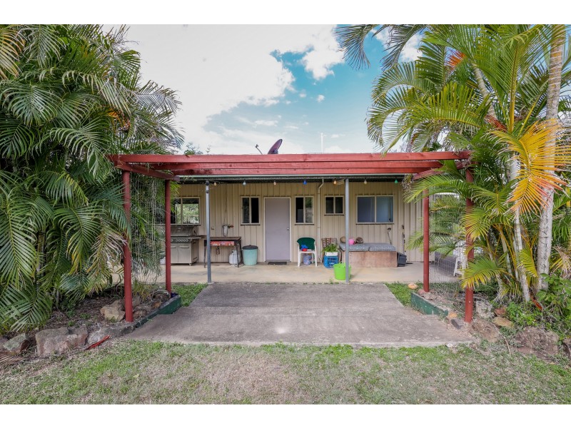 493 Cross Road, Euleilah QLD 4674