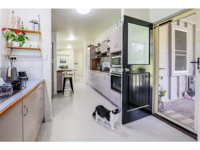 300 Masthead Drive, Agnes Water QLD 4677