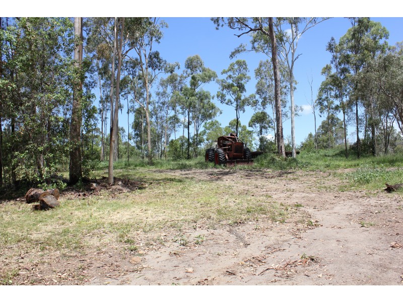175 Creevey Drive, Captain Creek QLD 4677