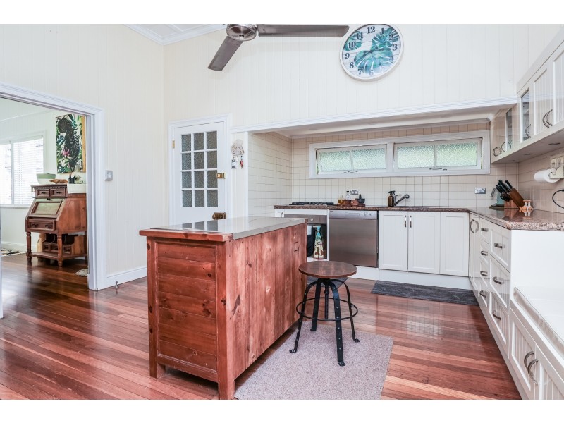 8 Sunlover Avenue, Agnes Water QLD 4677