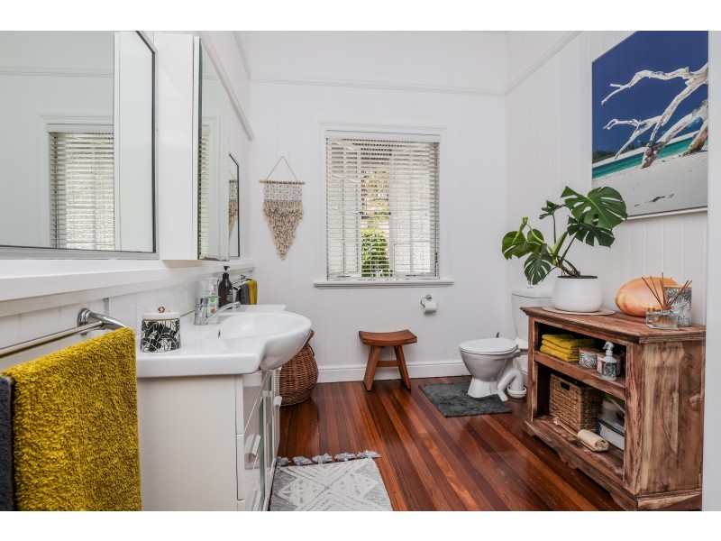 8 Sunlover Avenue, Agnes Water QLD 4677