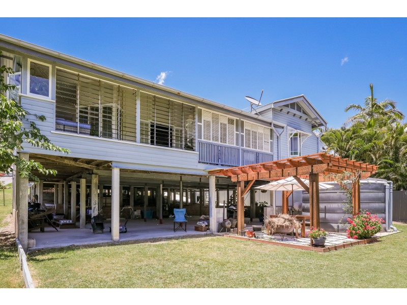 8 Sunlover Avenue, Agnes Water QLD 4677