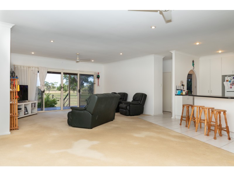 2361 Round Hill Road, Round Hill QLD 4677