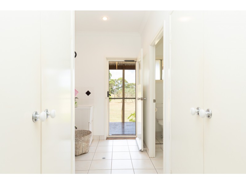 2361 Round Hill Road, Round Hill QLD 4677