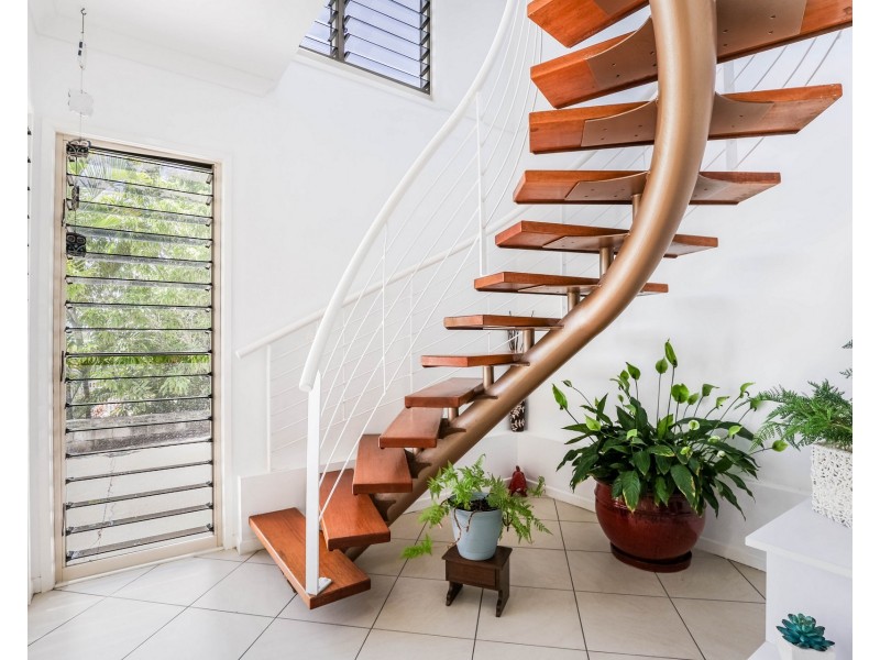 2/7 Webster Court, Agnes Water QLD 4677