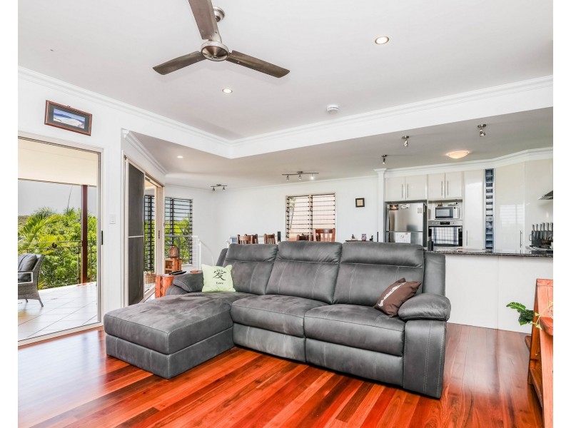 2/7 Webster Court, Agnes Water QLD 4677