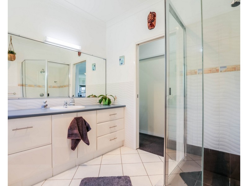 2/7 Webster Court, Agnes Water QLD 4677