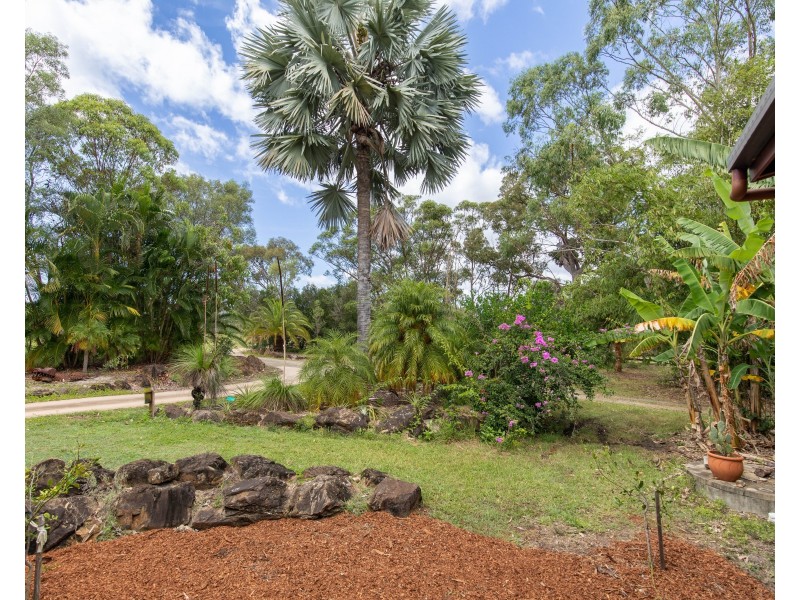 2381 Round Hill Road, Round Hill QLD 4677