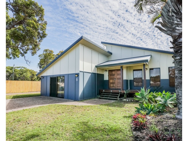 5 North Break Drive, Agnes Water QLD 4677