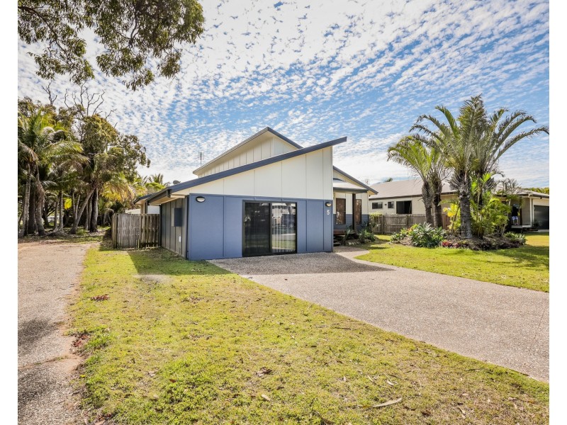 5 North Break Drive, Agnes Water QLD 4677