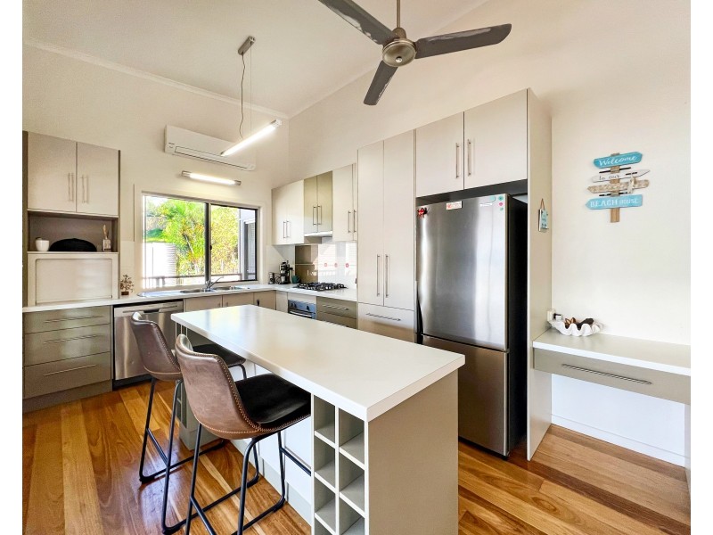 9 Discovery Drive, Agnes Water QLD 4677